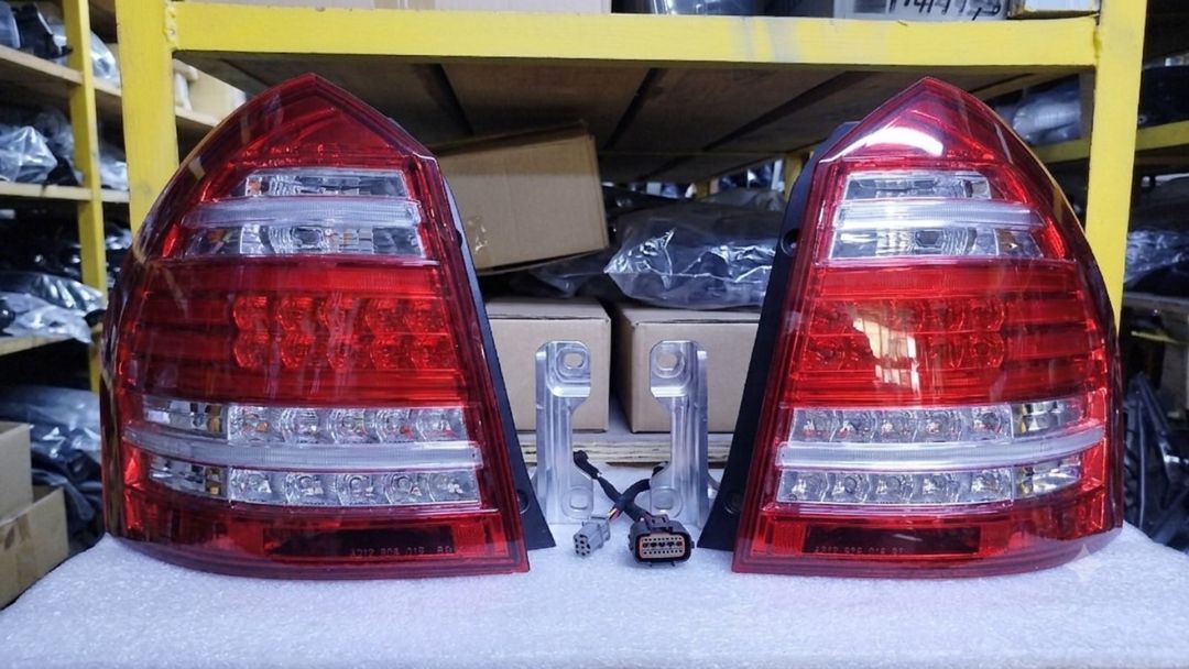 Mercedes Gl 164 arxa stop işığı — Ehtiyat hissələri və aksesuarlar, Bakı (2)