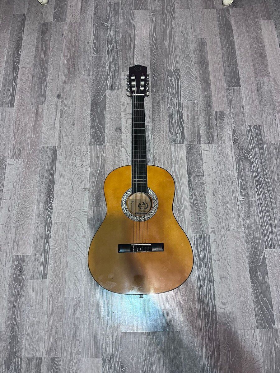 Gitara — Musiqiə alətləri, Bakı (2)