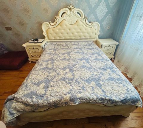 Taxt satılır 2 tumba daxil 200 AZN.matras var Abseron — Bakı