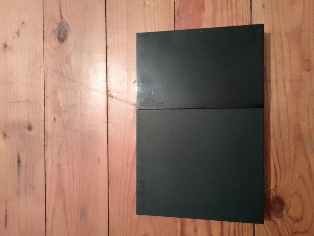 PlayStation 2 Slim konsol paketi Məzmun: - Sony PlayStation 2 Slim — Elektronika, Masazır (3)