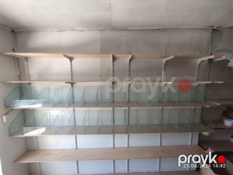 Mağaza üçün divar vitrin rəfləri - Modul tipli divar sistemı: metal