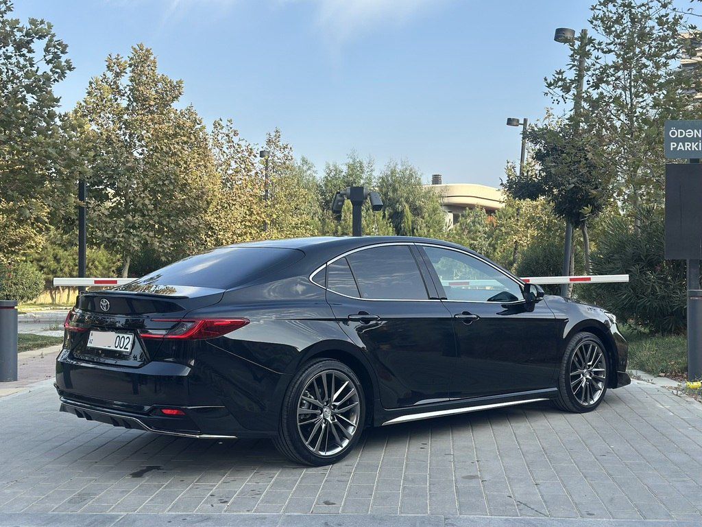 Toyota Camry, 2.0 L, 1 kWh, 2025 il, 14 257 km — Avtomobillər, Bakı (4)