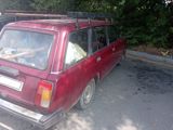 VAZ 2104 universal, qırmızı rəng - Kuzov: 5 qapılı universal, arxa — Avtomobil