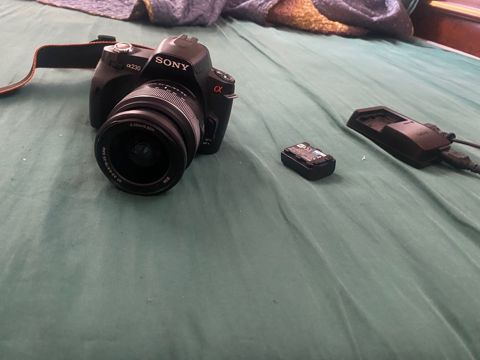 Fotoaparat Sony Alpha 230 — Bakı