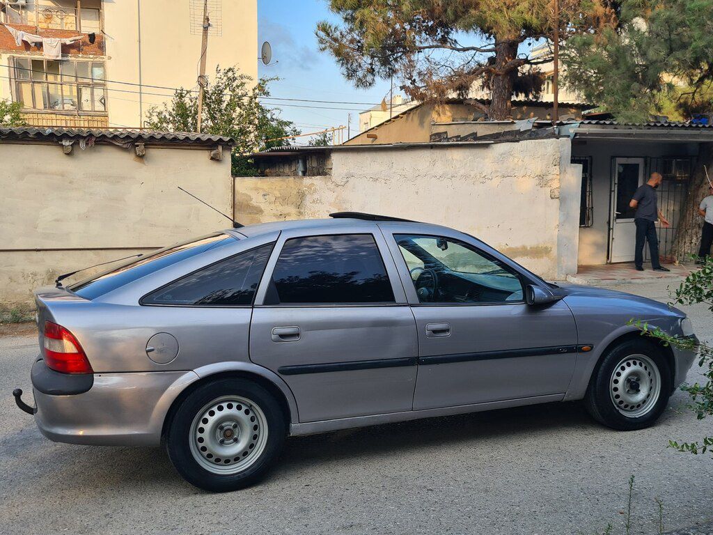 Opel Vectra, 1.6 L, 1997 il, 280 000 km — Avtomobillər, Bakı (7)