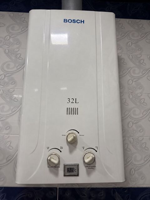 Bosch 32L qaz su qızdırıcısı satılır. Çox az istifadə olunub, yaxşı və — Bakı