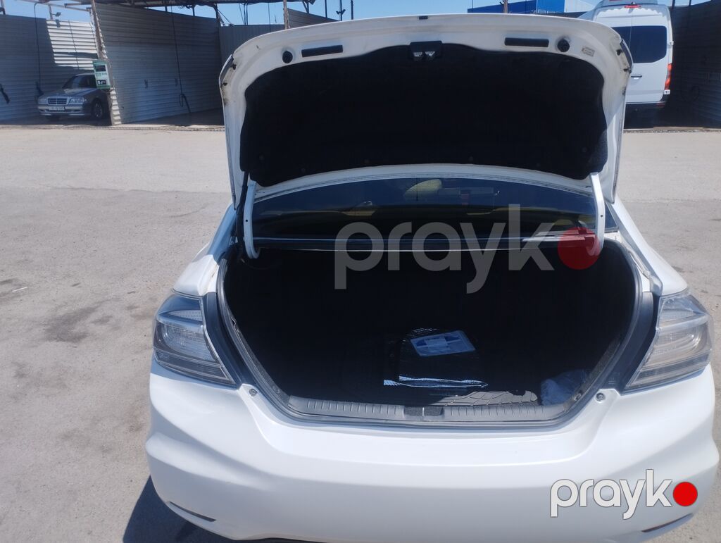 Honda Civic: 1.6 l 2013 il Sedan 77-XZ-518 — Avto, Mehdiabad (3)