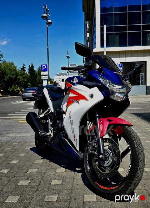 Honda CBR250R, 2012 il