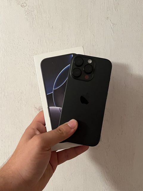 IPhone 16 Pro, 256 GB, Qara — Bakı