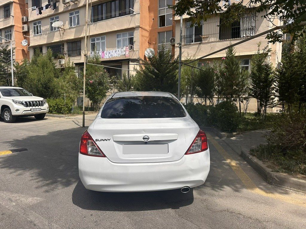 Nissan Sunny, 1.5 L, 2013 il, 255 000 km — Avtomobillər, Bakı (5)