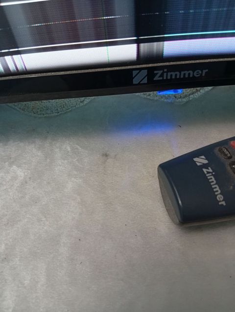 Zimmer LED televizor, pultla birlikdə. - Ekran diaqonalı: təxmini — Bakı