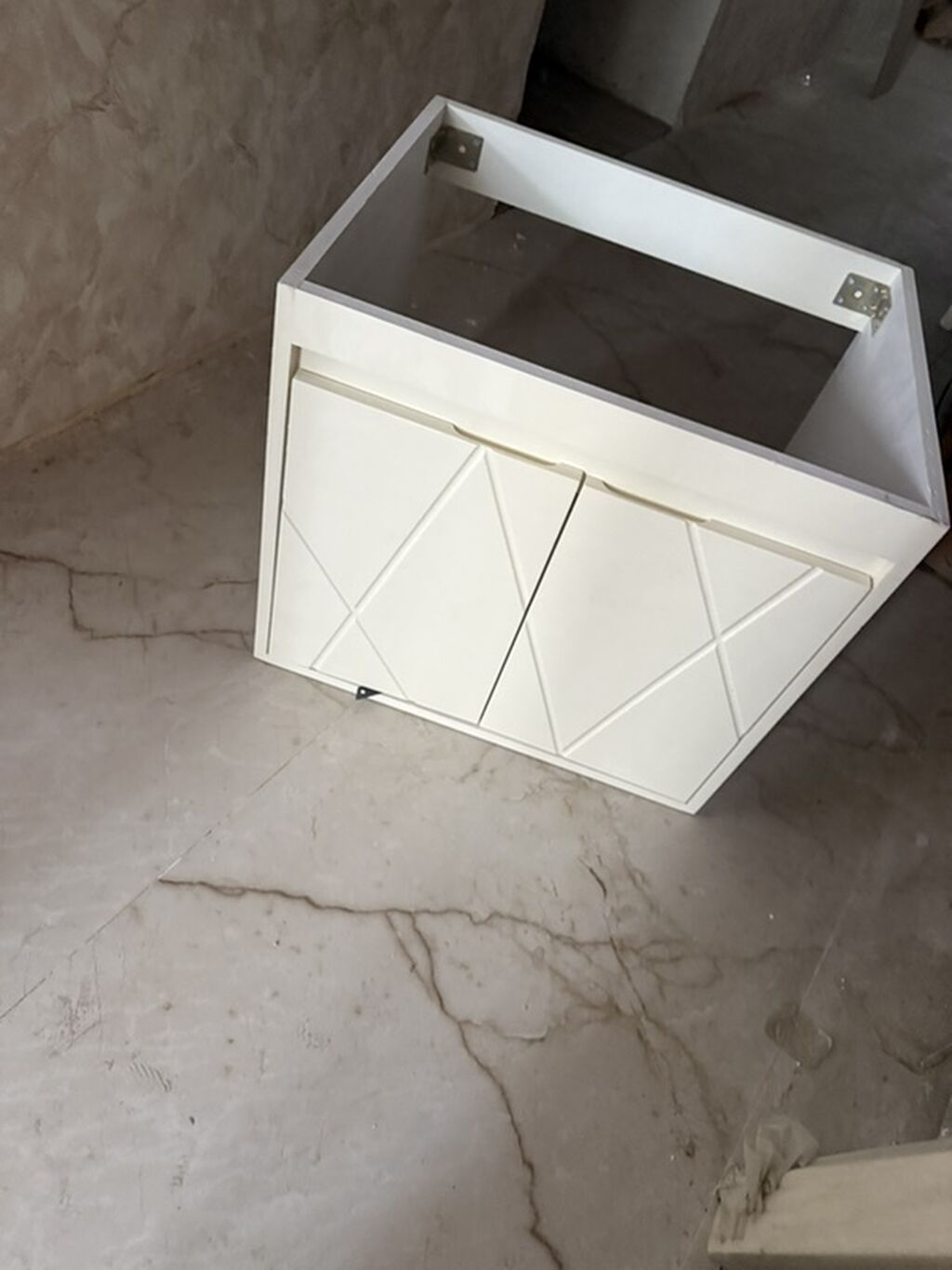 Turkaz markalı üstdənquraşdırma əl-üz yuma qabı və hamam dolabı dolaq — Mallar, Bakı (7)