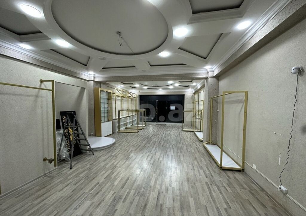 Amay ticarət mərkəzində 80m² obyekt satılır.Obyektə giriş həm çöl həm — Daşınmaz əmlak, Bakı (2)