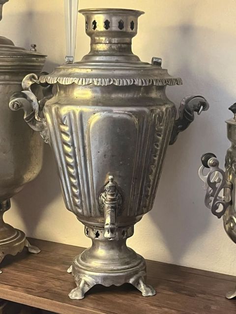 Qədimi armudu formalı samovar 6 litr az .istifadə olunub üstü — Bakı