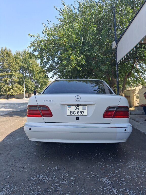 Mercedes E 200, 2.0 L, 1998 il, 300 000 km — Avtomobillər, Yevlax (3)