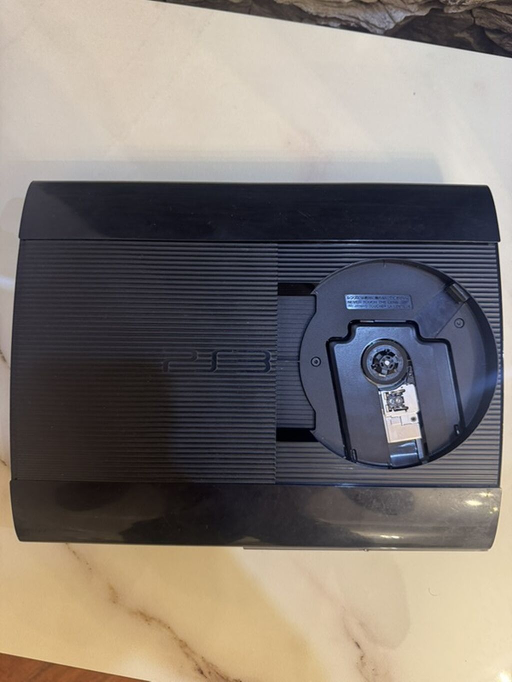 PlayStation 3 super slim 250 gb yaddas 15 oyun var 2 pultla verilir — Elektronika, Bakı (2)