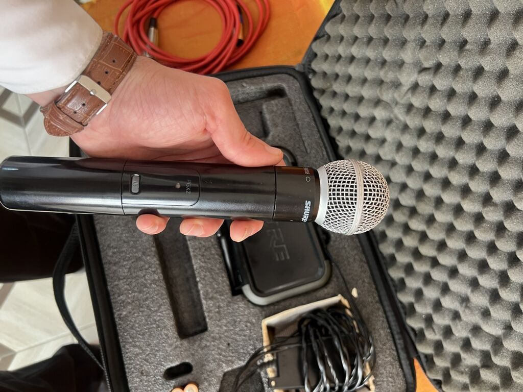 **Shure PGX4 simsiz mikrofon sistemi** Shure markalı simsiz vokal — Elektronika, Neftçala (2)