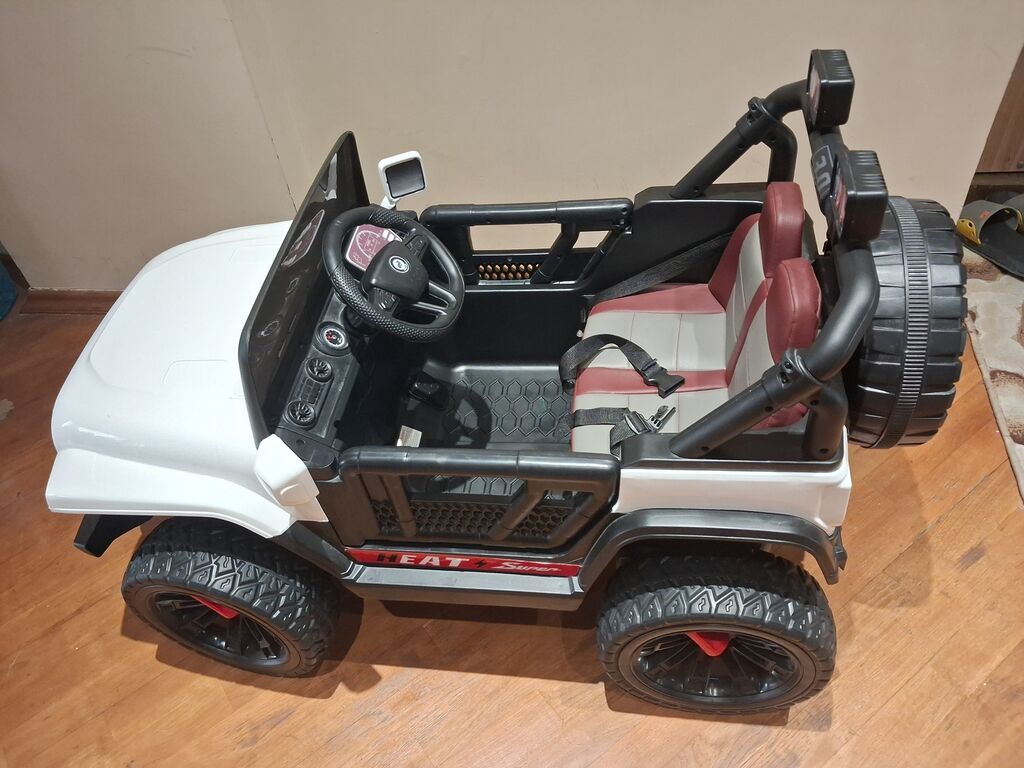 Uşaq elektrikli jeep maşını yeni kimidi az istifadə olub - Korpusu — Mallar, Bakı (2)