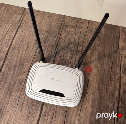 TP-Link TL-WR841N Wi‑Fi router - Sürət: 300 Mbps Wireless N (2.4 GHz)