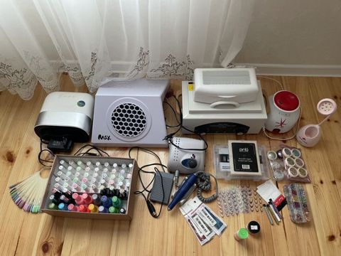 Peşəkar dırnaq baxımı və dizaynı üçün tam ləvazimat paketi Komplektə — Bakı