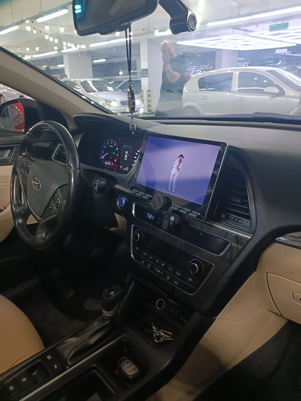Hyundai Sonata sedan - Kuzov: qara rəng, aerodinamik xətlər, xrom ön — Avto, Digah (5)