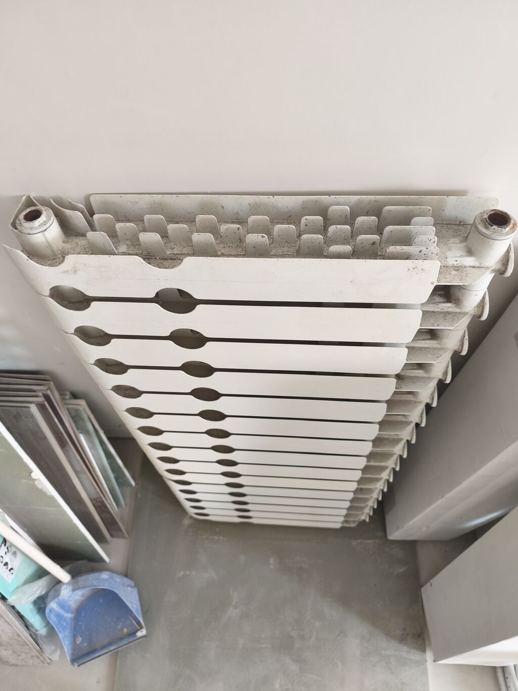 10 ilin radiatorudu ishlek vezyetdedi ehtiyac olmadığı ucun satiram — Radiatorlar, Bakı