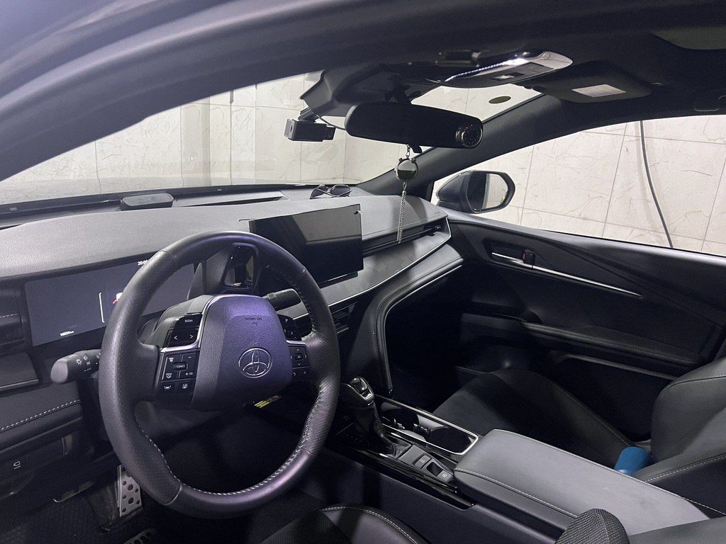 Toyota Camry, 2.0 L, 1 kWh, 2025 il, 16 000 km — Avtomobillər, Bakı (4)