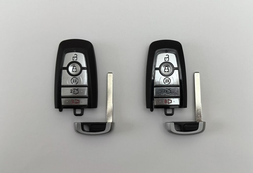 Ford üçün 5 düyməli smart açar Xüsusiyyətlər: - 5 düymə: kilidlə — Ehtiyat hissələri, Bakı (2)