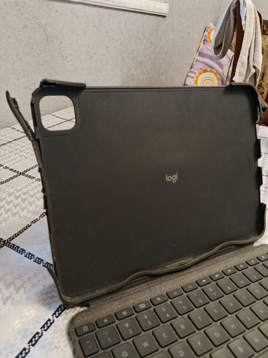 Yan rezinleri restavrasiya olunmalidi orjinal ipad klavyqturasidi — Elektronika, Bakı (2)