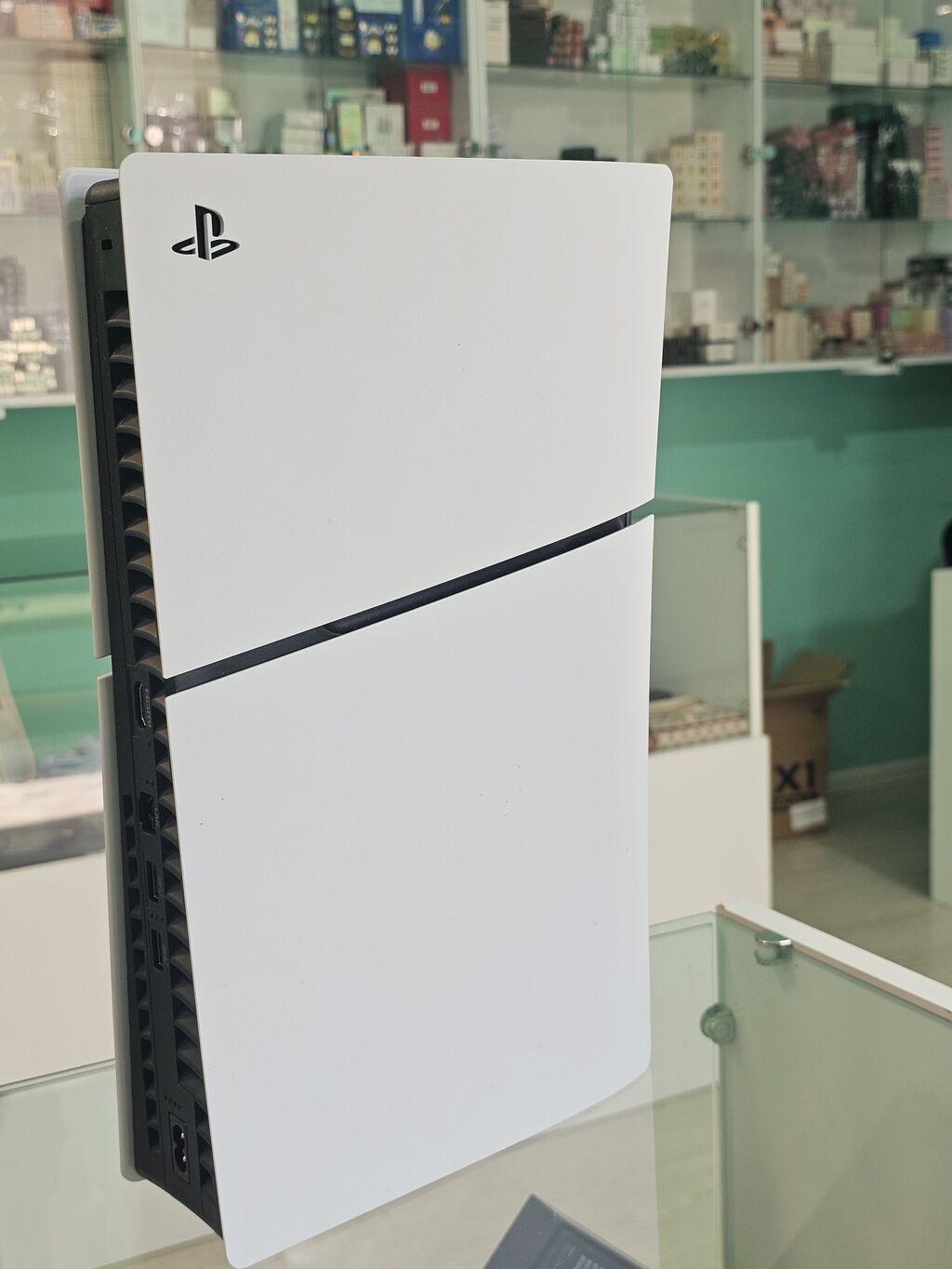 PlayStation 5 slim. usd usde 4 fefe isdifade olunub qutusuna kimi var — Elektronika, Bakı (2)