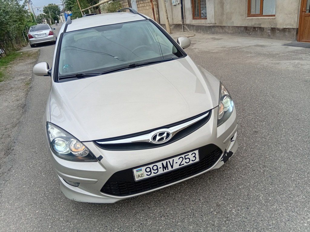 Hyundai i30, 1.4 L, 2011 il, 370 000 km — Avtomobillər, Qusar
