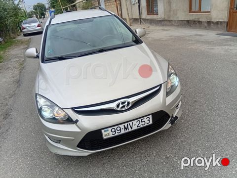 Hyundai i30, 1.4 L, 2011 il, 370 000 km