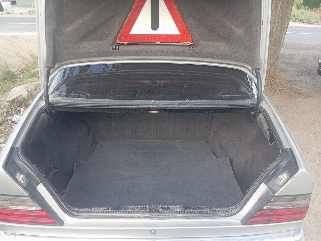 Mercedes E 200, 2.0 L, 1993 il, 348 000 km — Avtomobillər, Salyan (4)
