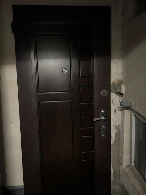 Qapı — Bakı