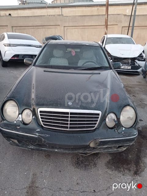 Mercedes E 320, 3.2 L, 1999 il, 290 000 km — Bakı