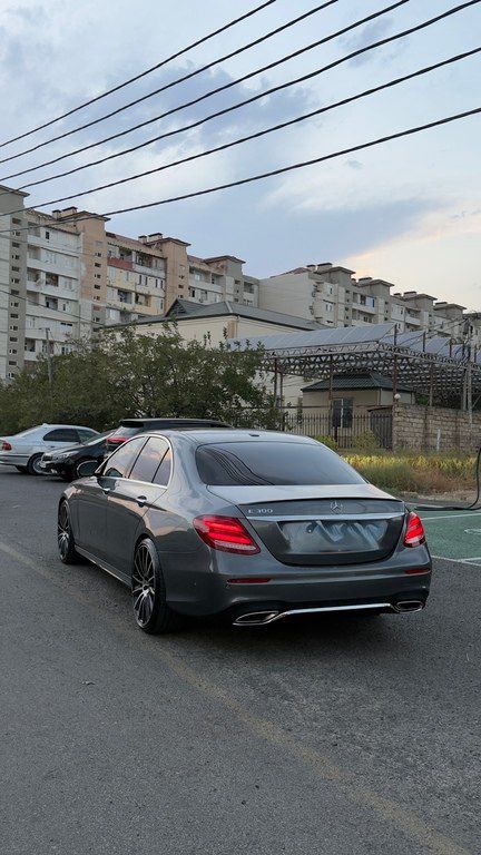 Mercedes E 300, 2.0 L, 2018 il, 199 000 km — Avtomobillər, Bakı (7)