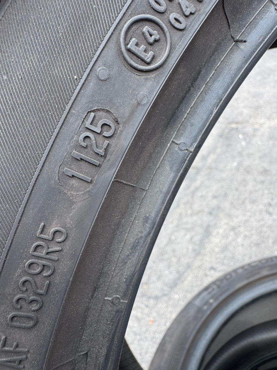 Continental şinlər 285/35 R22 — Ehtiyat hissələri və aksesuarlar, Bakı (4)
