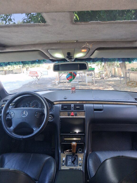 Mercedes E 200, 2.0 L, 1998 il, 300 000 km — Avtomobillər, Yevlax (5)