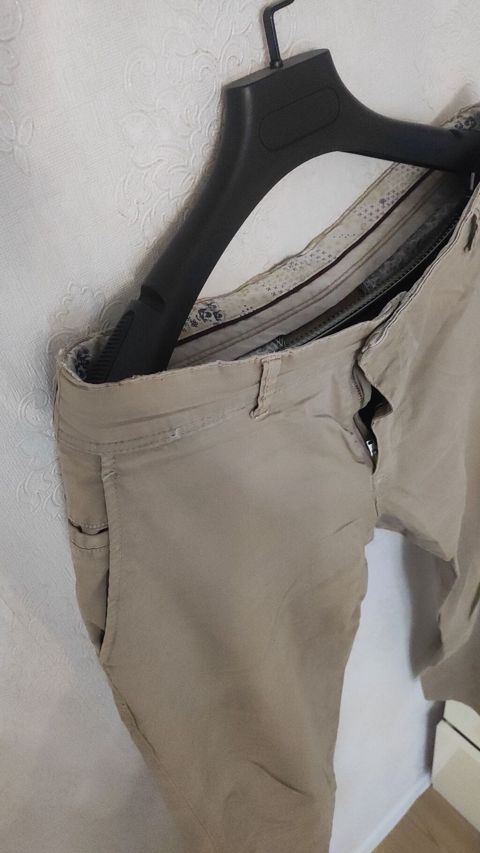 Bej rəngli kişi chino şalvarı - Rəng: açıq bej/qqum - Stil: klassik — Bakı