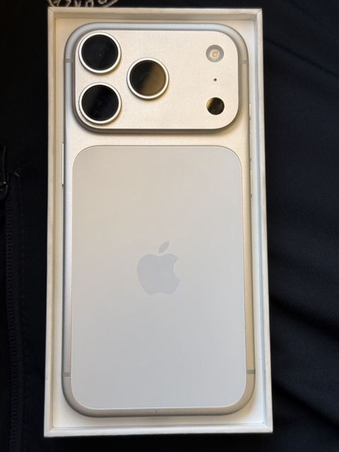 IPhone 17 Pro, Gümüşü — Xırdalan