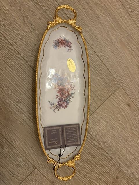 Tort və şiriniyyat qabı, rəng - Qızılı, Farfor