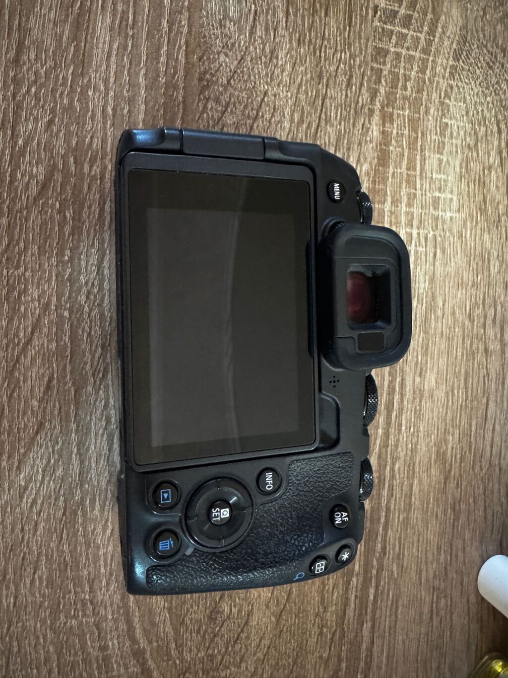 Canon Eos Rp fotoaparat satılır üzərində 3 ədəd batareya original — Elektronika, Bakı (3)