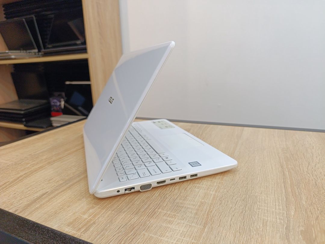 Noutbuk Asus X542UAR — Elektronika, Bakı (9)