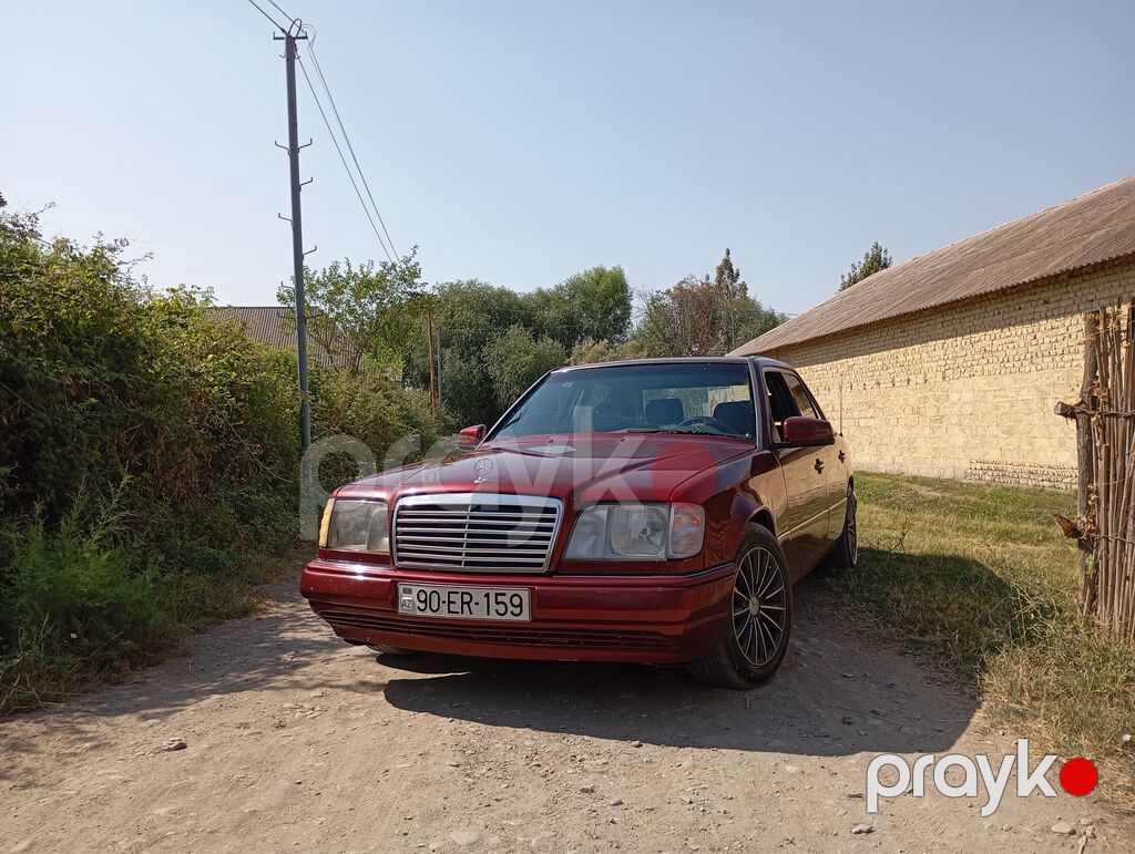 Mercedes-Benz W124: 3 l 1993 il Sedan — Avto, Ucar (4)