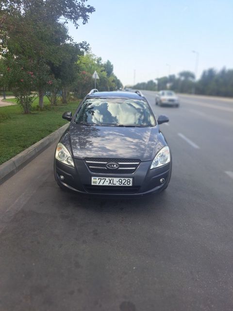 Kia Ceed SW, 1.6 L, 2007 il, 340 000 km — Bakı