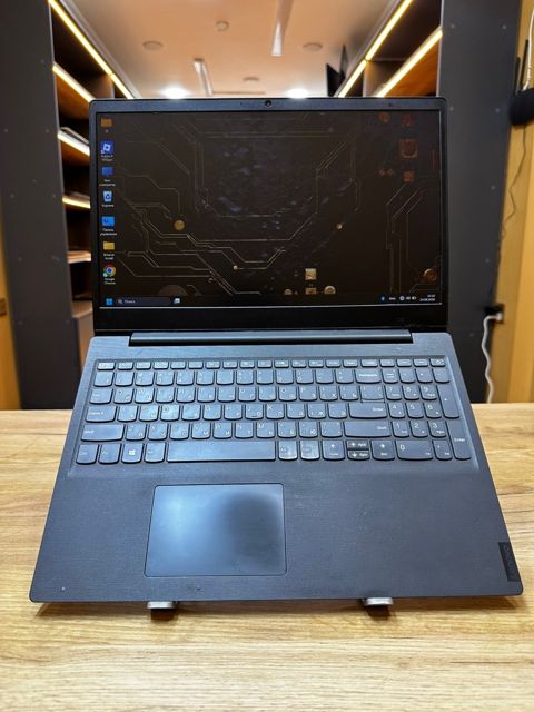 Noutbuk Lenovo i3 — Bakı