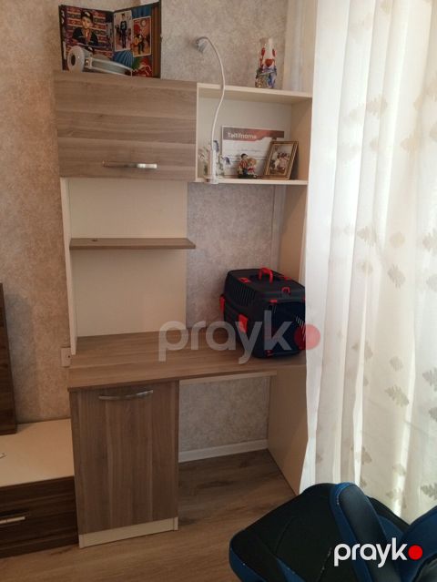 Künc masa, Stulsuz, Polkalı, Siyirməli, Sadə laminat