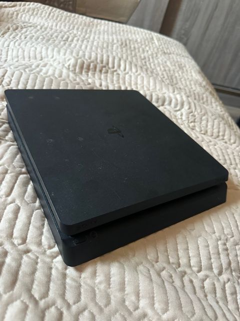Sony Playstation 4 Slim 1TB — Bakı