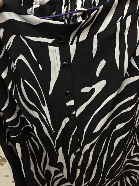 Qadın yubkasi – zebra naxışlı - Rəng: qara-ağ, zebra printi - Dizayn — Bakı