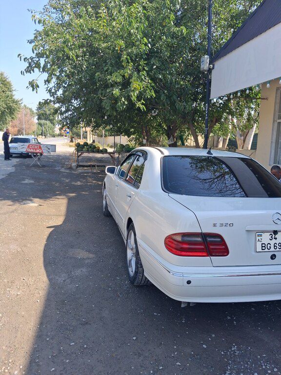 Mercedes E 200, 2.0 L, 1998 il, 300 000 km — Avtomobillər, Yevlax (9)